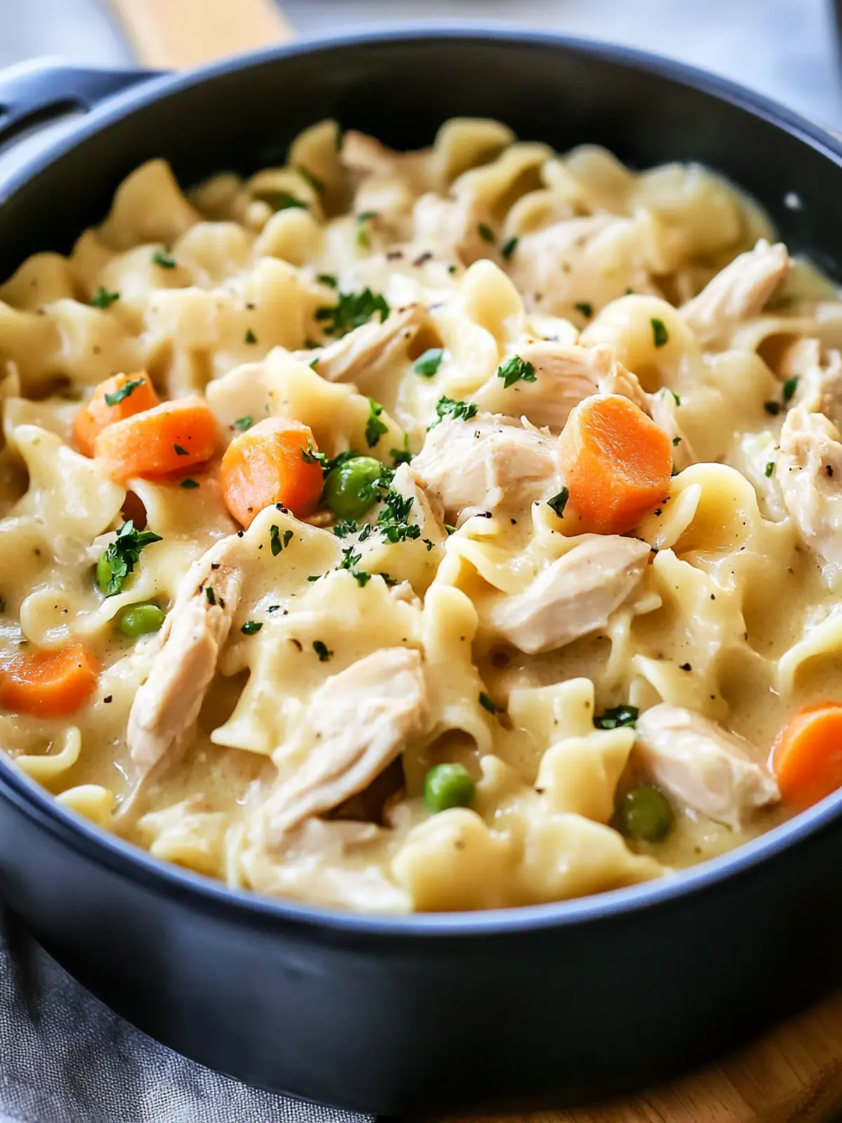 Creamy One-Pot Chicken Pot Pie Noodles Everyone Will Love 3 Creamy One-Pot Chicken Pot Pie Noodles